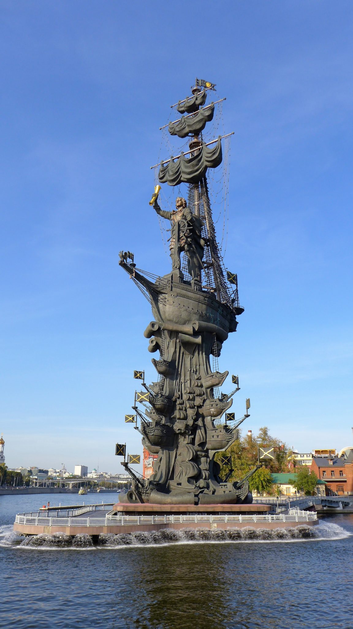 памятник петру 1 в москве церетели